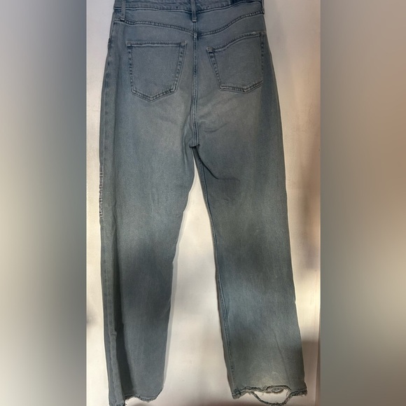 Hollister woman’s jeans distressed look size 29 - Picture 6 of 7